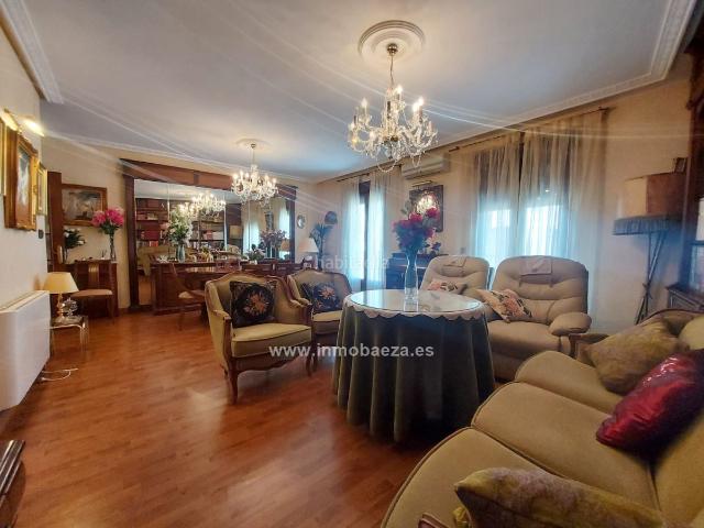 Piso en venta en Barrio Poetas de la Hispanidad, Baeza