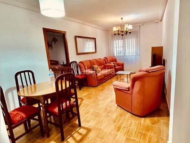 Piso en venta en Barrio Poetas de la Hispanidad, Baeza