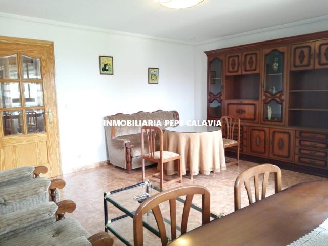 Piso en venta en Baeza, Barrio Poetas de la Hispanidad
