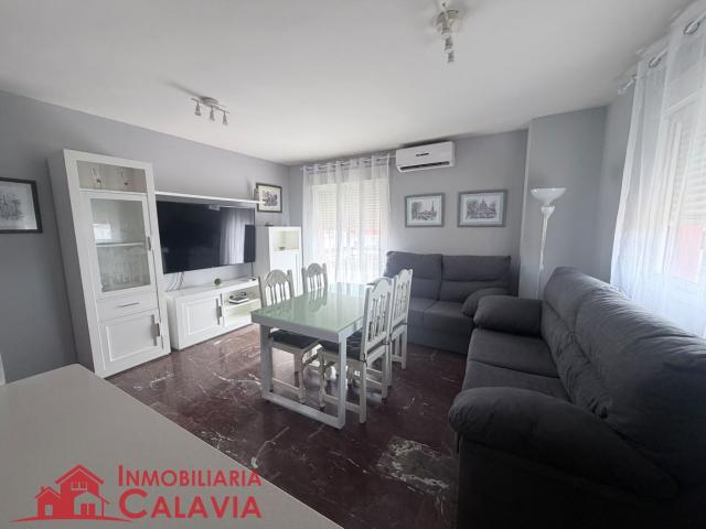 Piso en venta en Barrio Poetas de la Hispanidad, Baeza