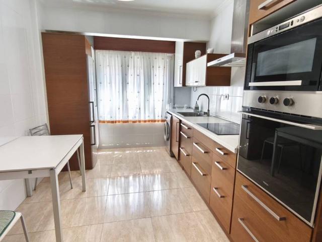 Piso en venta en Barakaldo, Landaburu