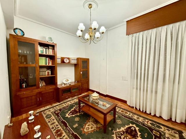 Piso en venta en Barakaldo, Landaburu