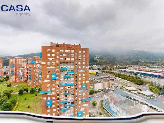 Piso en venta en Barakaldo, Landaburu