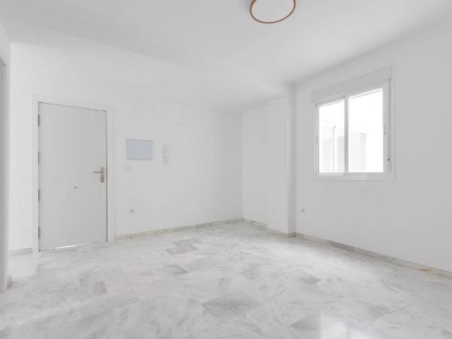 Piso en venta en Camas, Andalucía