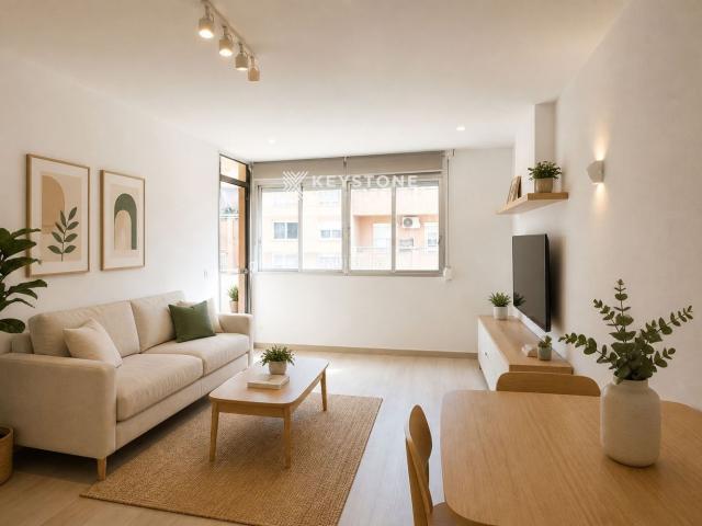 Piso en venta en Son Serralta, Palma