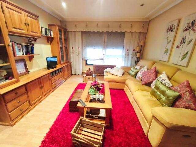 Piso en venta en Barbadás, Ourense