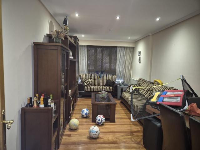Piso en venta en Barbadás, Ourense