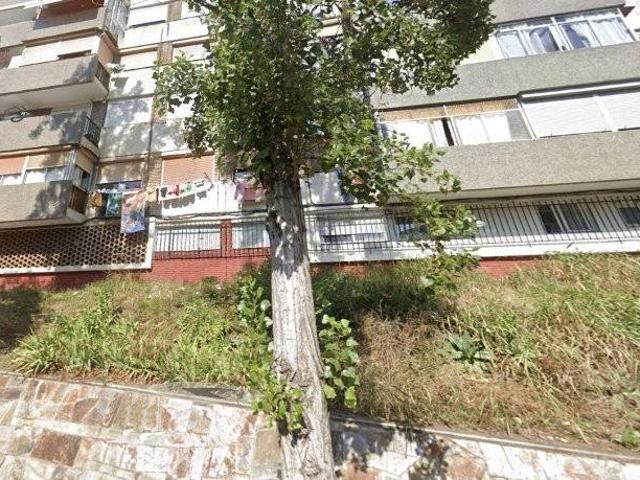 Piso en venta en Barcelona, Ciutat Meridiana