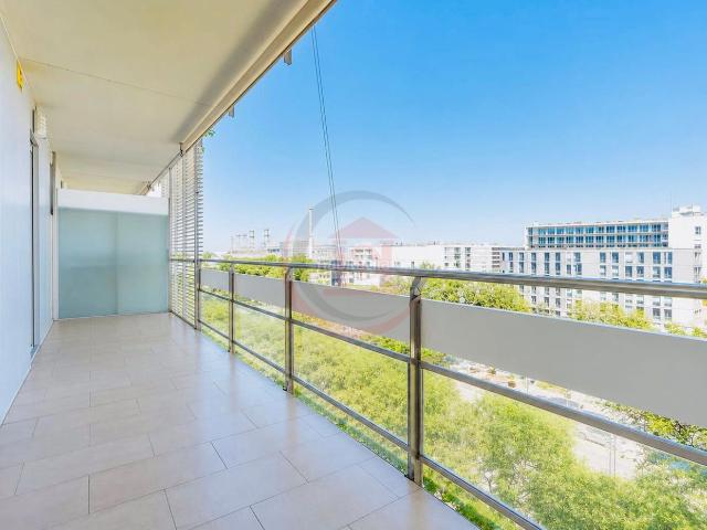 Piso en venta en La Mina - districte 6, Barcelonès