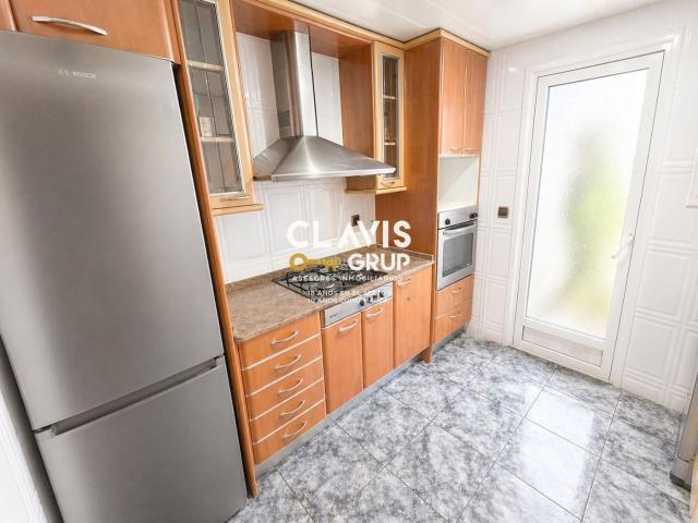 Piso en venta en Nou Barris, Barcelonès