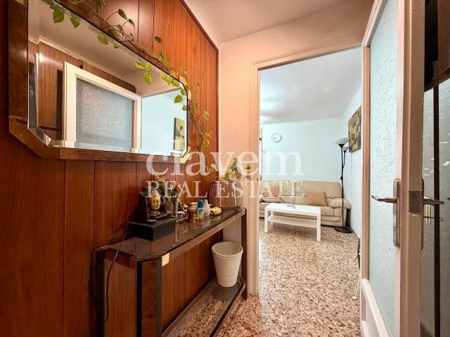 Piso en venta en Nou Barris, Barcelonès