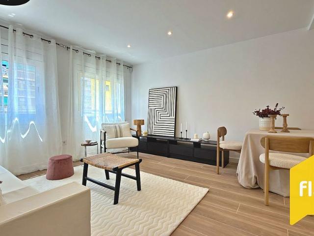 Piso en venta en Nou Barris, Barcelonès