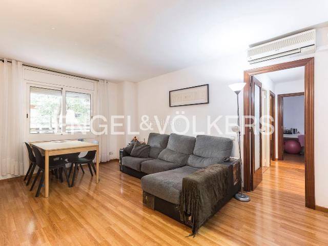 Piso en venta en Nou Barris, Barcelonès