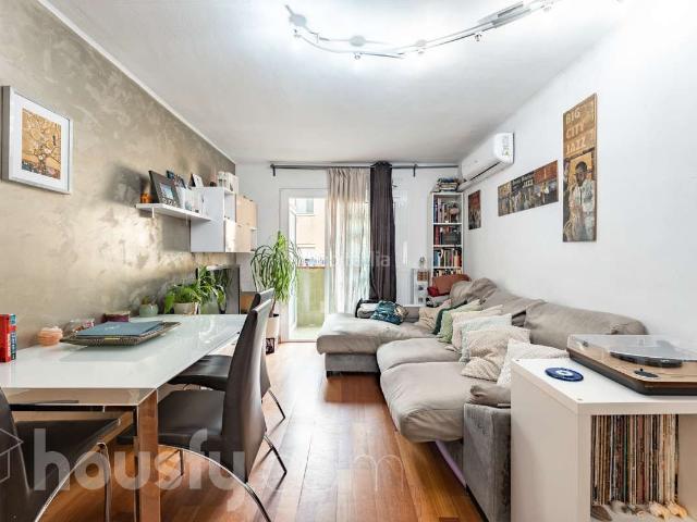 Piso en venta en Nou Barris, Barcelonès