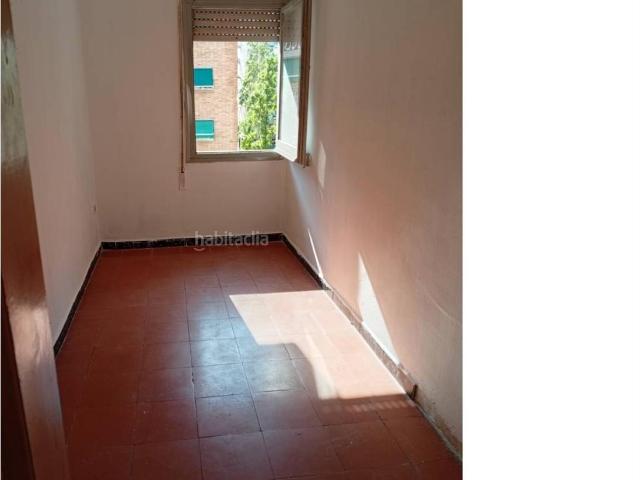 Piso en venta en Barcelona, la Guineueta