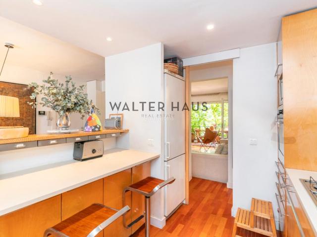 Piso en venta en Barcelona, la Salut