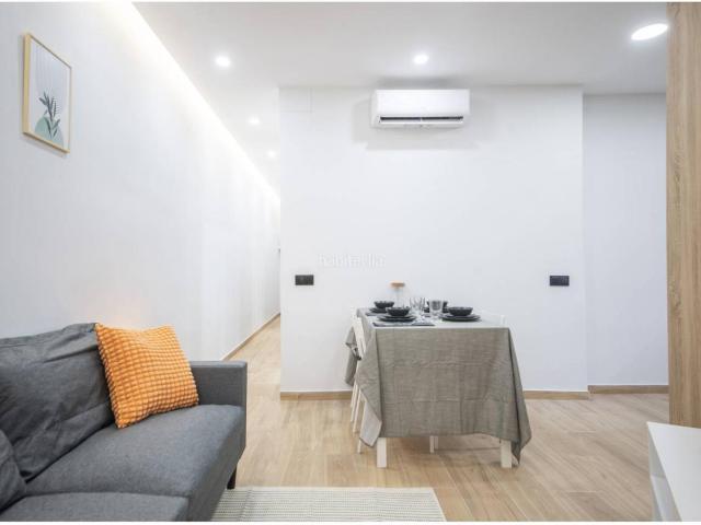 Piso en venta en Barcelona, Porta