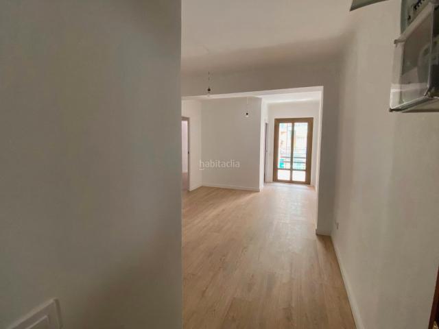 Piso en venta en Barcelona, Porta