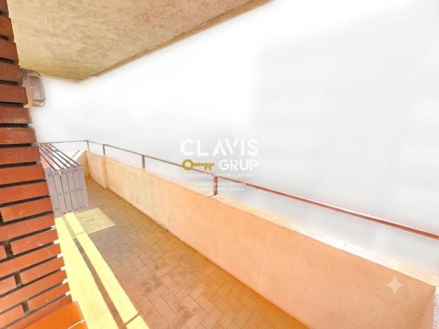 Piso en venta en Nou Barris, Barcelonès