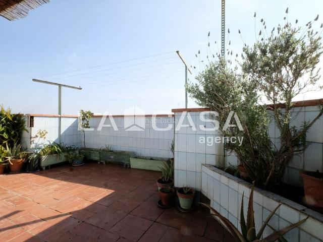 Piso en venta en Nou Barris, Barcelonès