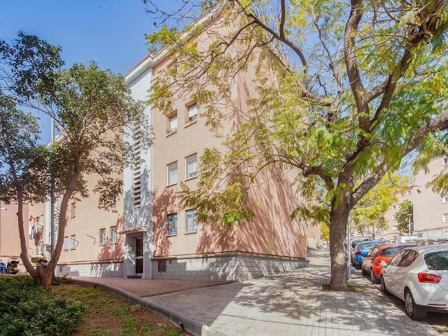 Piso en venta en Nou Barris, Barcelonès