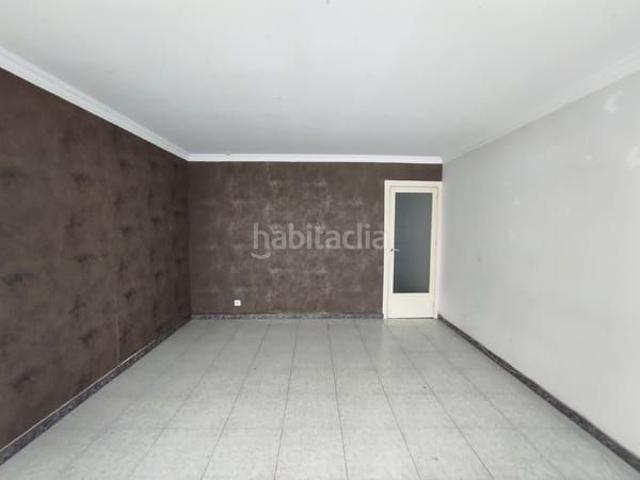 Piso en venta en Nou Barris, Barcelonès
