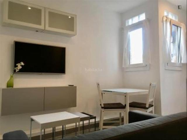 Piso en venta en Barcelona, Sants