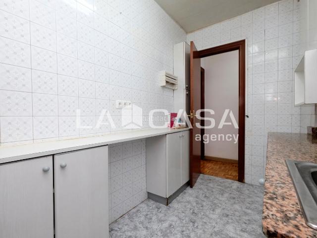 Piso en venta en Barcelona, Porta