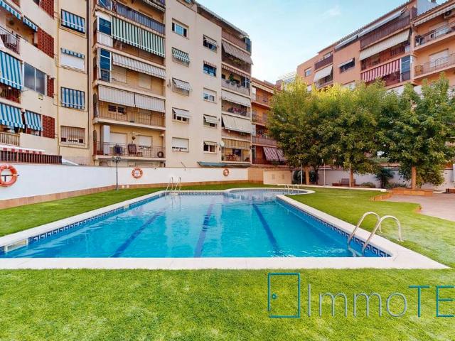 Piso en venta en Barberà Del Vallès, Barri Antic