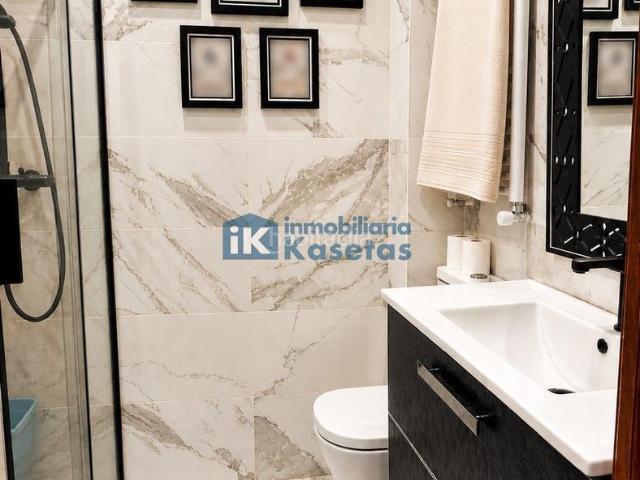 Piso en venta en Ariz, Basauri