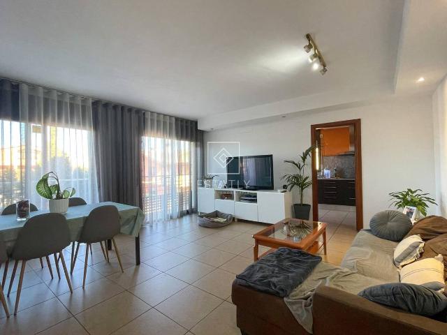 Piso en venta en Bàscara