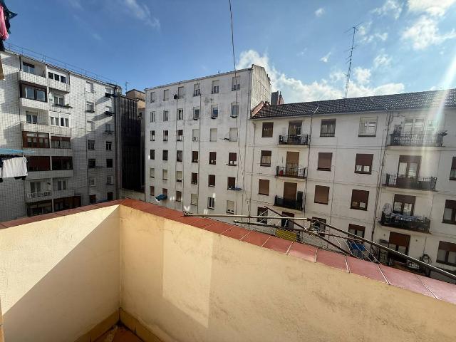 Piso en venta en Ibaiondo, Bilbao