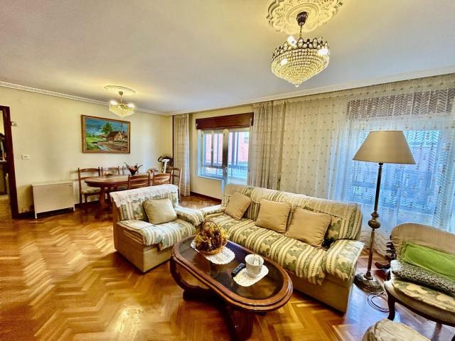 Piso en venta en La Bañeza, Castilla y León