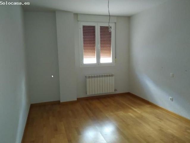 Piso en venta en Becerril De Campos, Castilla y León