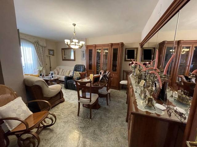 Piso en venta en Bedmar Y Garcíez, Jaén