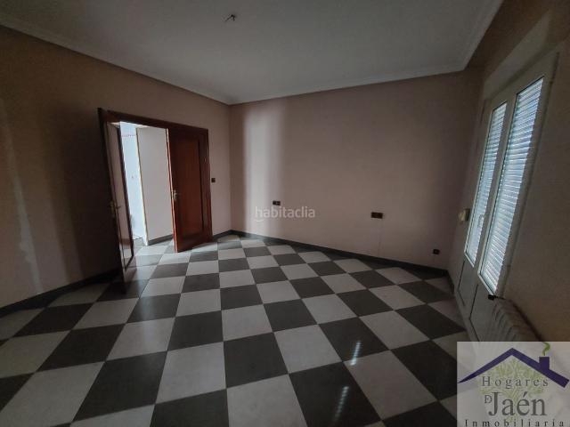 Piso en venta en Begíjar, Andalucía