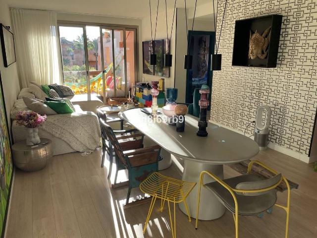 Piso en venta en Barriada Islas Canarias, Costa del Sol Occidental