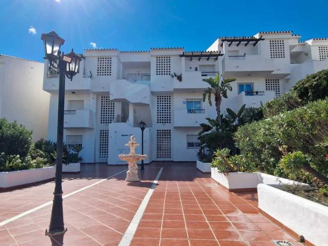 Piso en venta en Barriada Islas Canarias, Costa del Sol Occidental