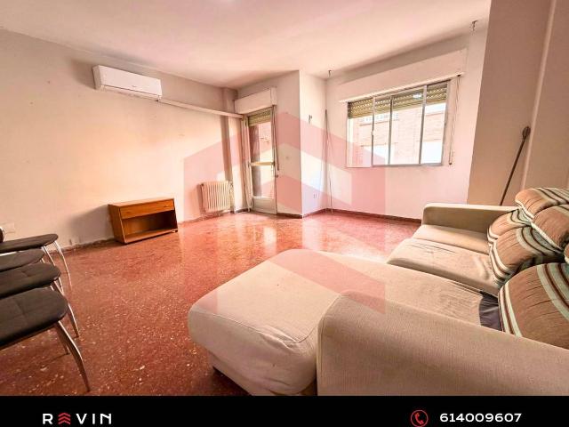 Piso en venta en San Bartolomé, Jaén
