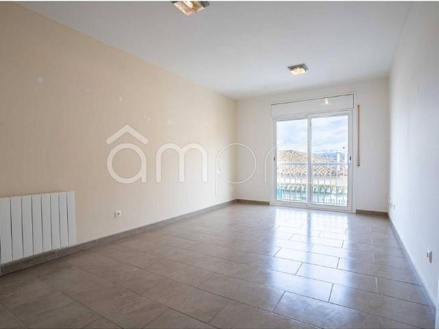 Piso en venta en Bellvei