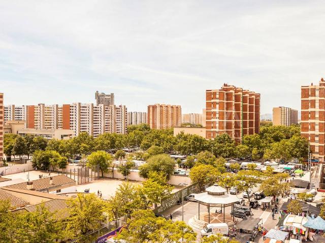 Piso en venta en L'hospitalet De Llobregat, Centre