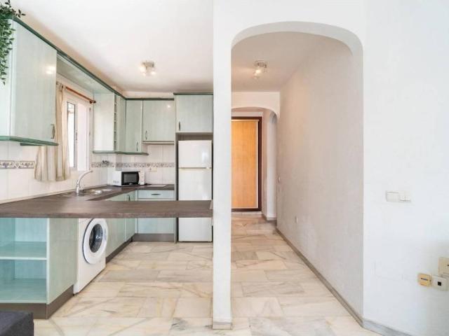 Piso en venta en La Perla-Torremuelle, Costa del Sol Occidental