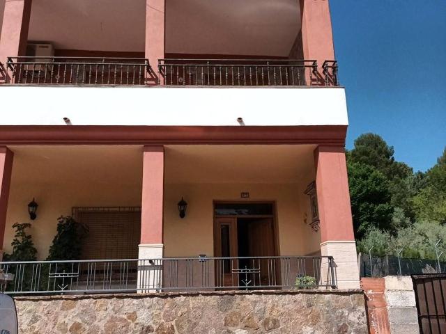 Piso en venta en Benatae, Andalucía