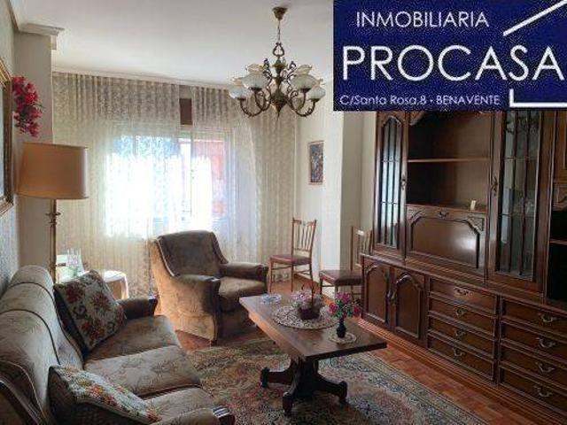 Piso en venta en Benavente, Castilla y León