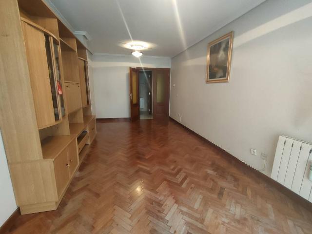 Piso en venta en Benavente, Castilla y León