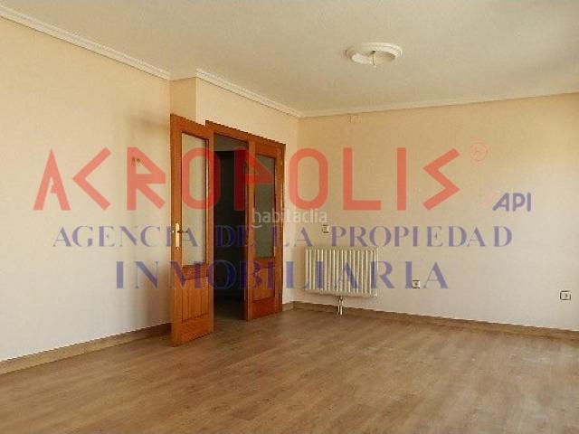 Piso en venta en Benavente, Castilla y León