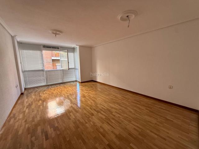 Piso en venta en Benavente, Zamora