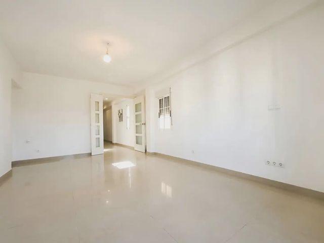 Piso en venta en Benetússer, València / Valencia