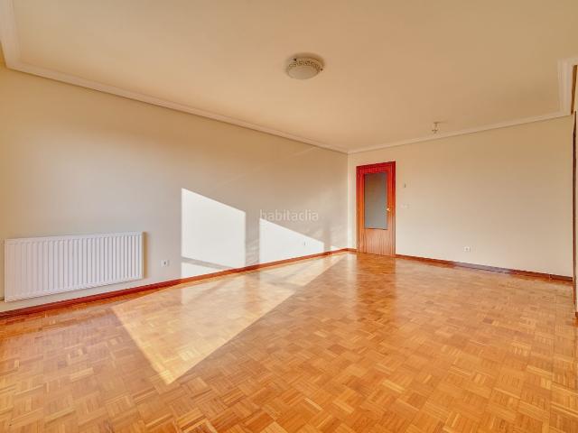Piso en venta en Etxebakar, Berriozar