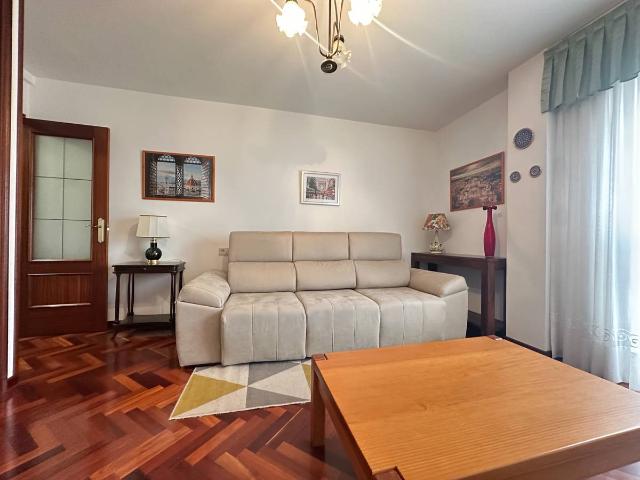Piso en venta en Ames, Santiago